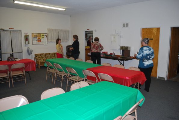 HolidayPotLuck_0002