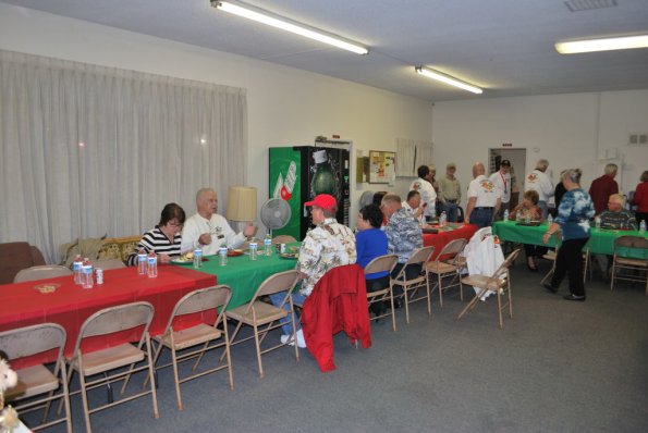 HolidayPotLuck_0024