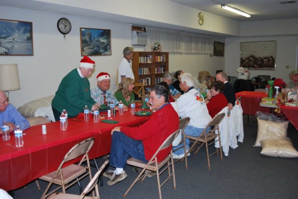 HolidayPotLuck_0029