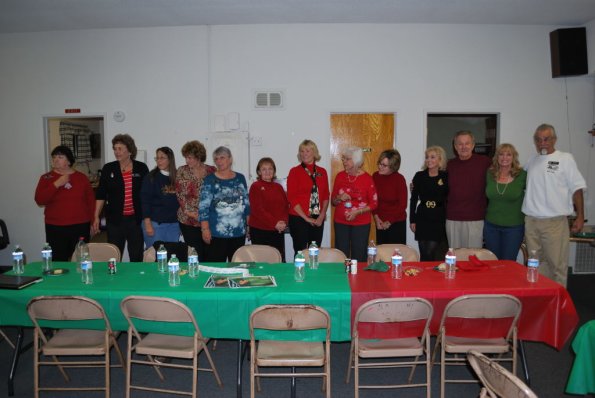 HolidayPotLuck_0037