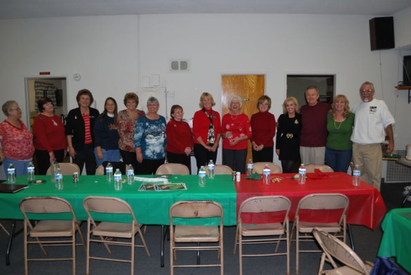HolidayPotLuck_0038