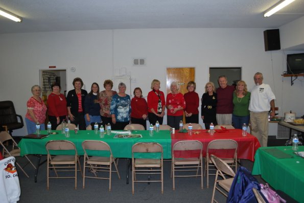 HolidayPotLuck_0039
