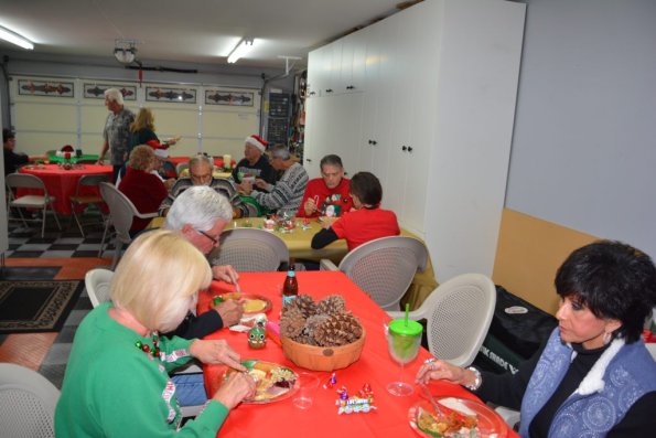 HolidayParty_004