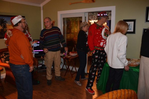 HolidayParty_009