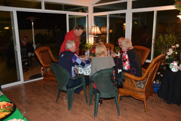 HolidayParty_010