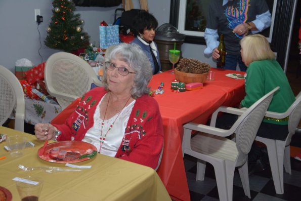 HolidayParty_035