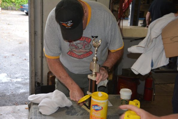 TrophyCleaning_009