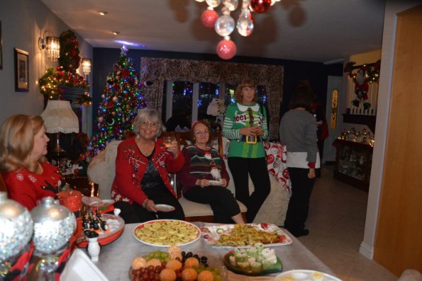 HolidayParty_0025