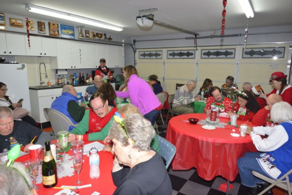 HolidayParty_053
