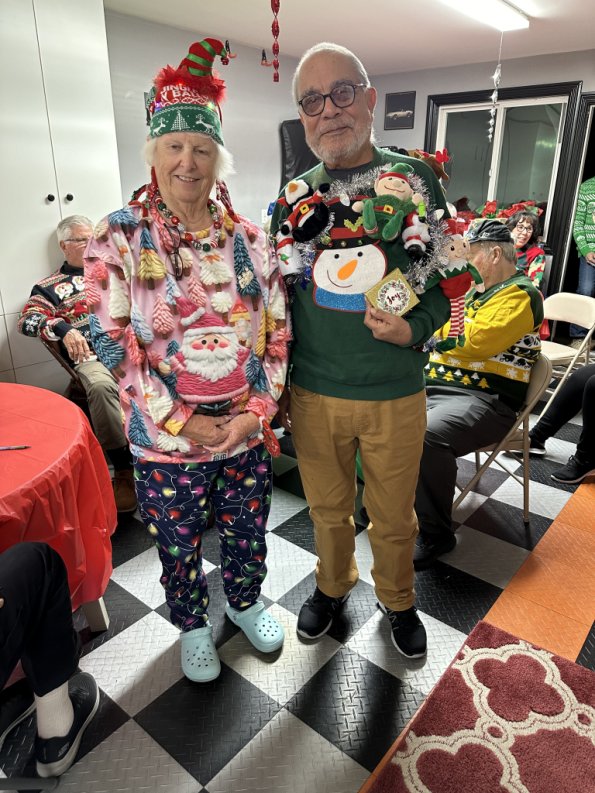 UglySweater2023_058